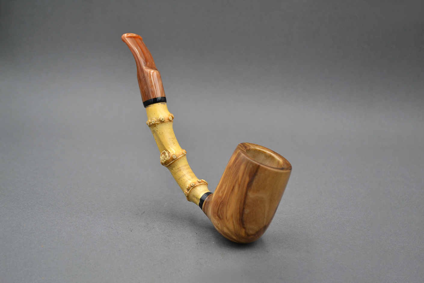 Strength of Nature 21131 – Olive Wood Tobacco Pipe