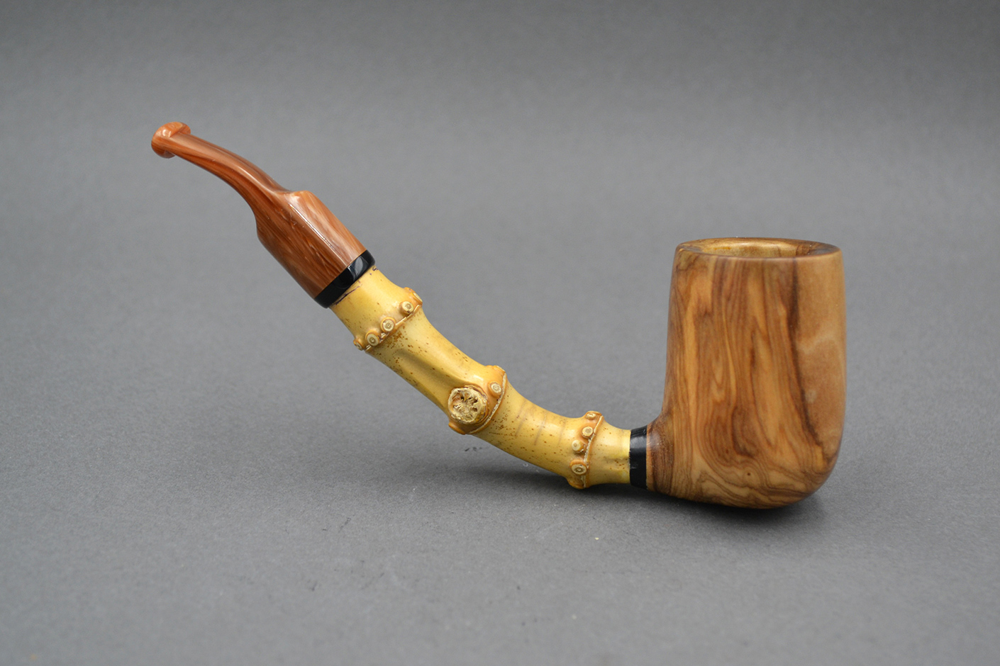 Strength of Nature 21131 – Olive Wood Tobacco Pipe