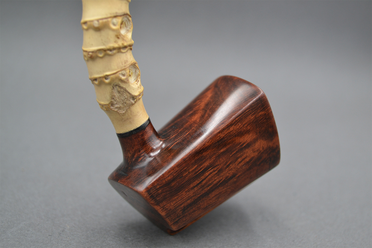 Abstract 22166 – Handmade Freehand Briar Tobacco Pipe