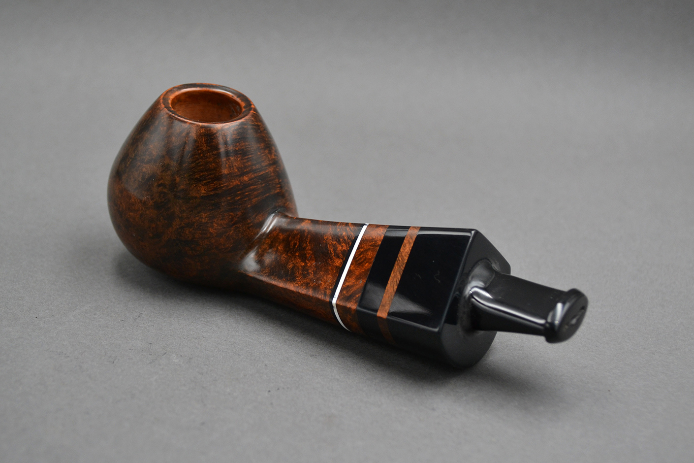 Revelator 22155 – Handmade Briar Tobacco Pipe