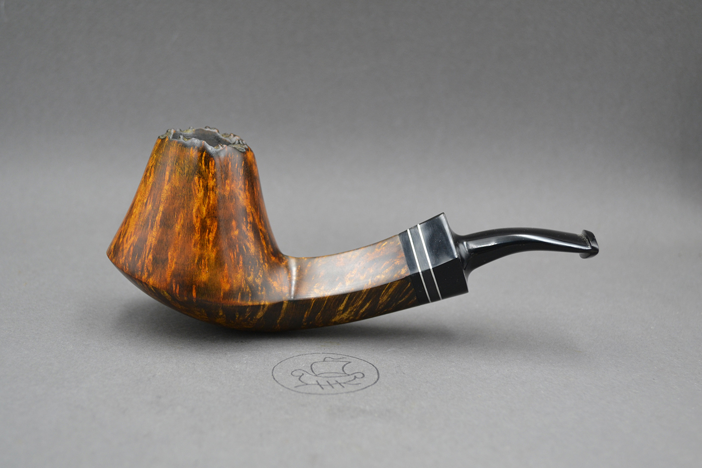 Bomber 22240 – Handmade Briar Tobacco Pipe